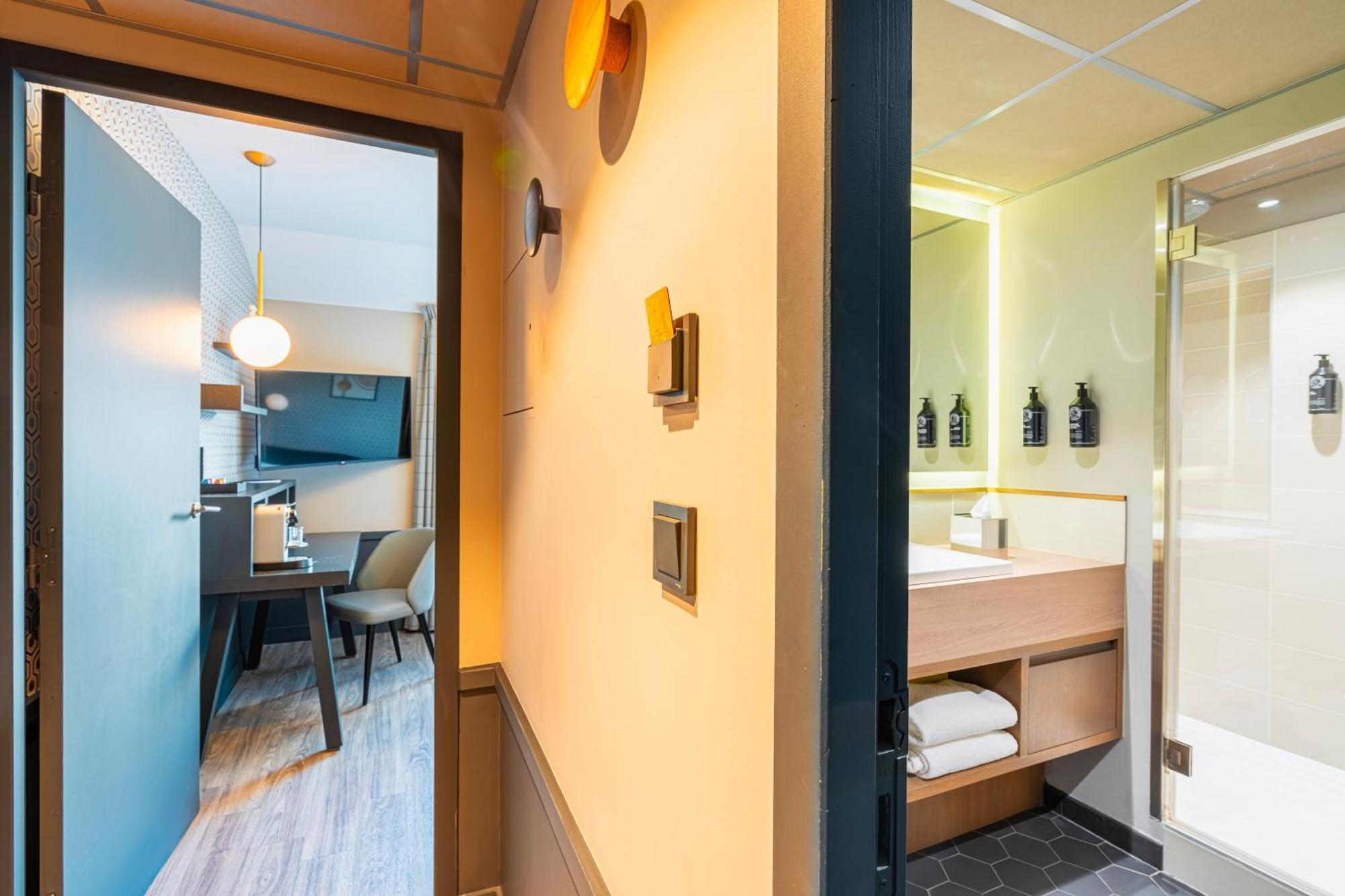 Le Splendid Hotel Lac D'Annecy - Handwritten Collection ภายนอก รูปภาพ